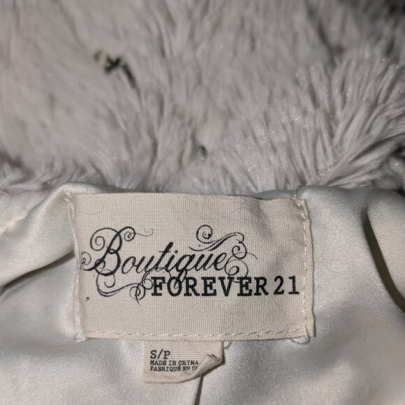 Boutique Forever 21 Fluffy Crop Bolero Open Front 3/4 Sleeve Cardigan Jacket Top - Picture 3 of 5